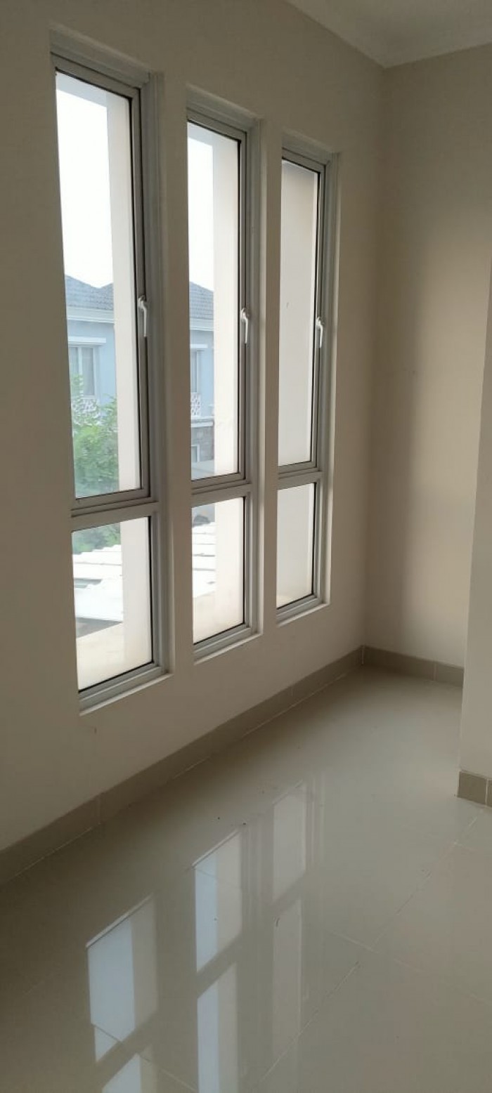 Rumah Dijual di Cluster Bohemia Gading Serpong